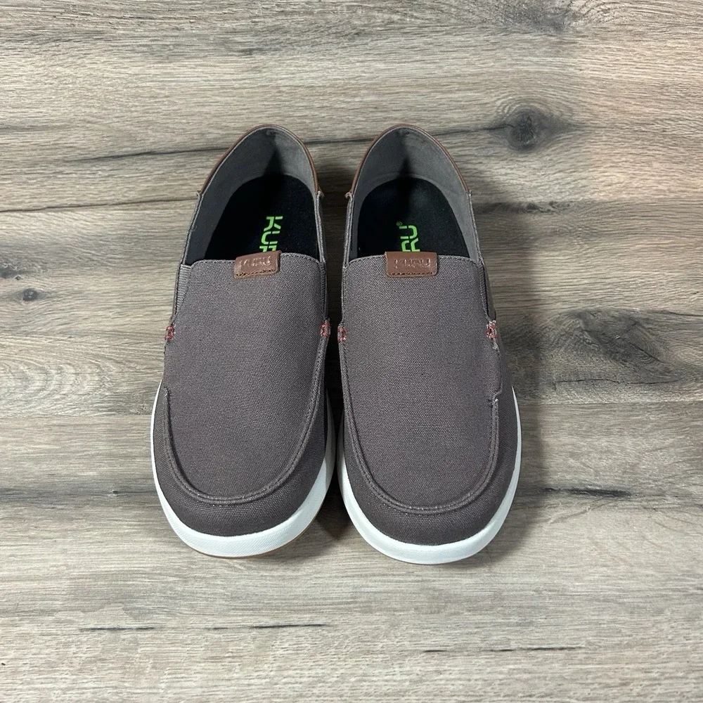 Kuru Pace Mens Size 9.5 Casual Classic Outdoor Slip On Loafers Shoes- Worn Once